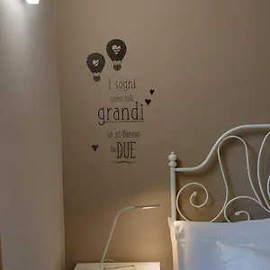 https://casa-monchieri.it-lombardy.com